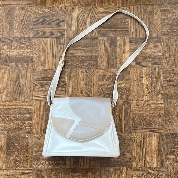 Cream Purse Made in Canada - Picture 1 of 6